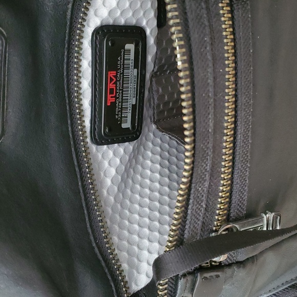Rare Collectable: Tumi Alpha Bravo Knox Genuine Leather Backpack in Black Pole - Picture 15 of 15